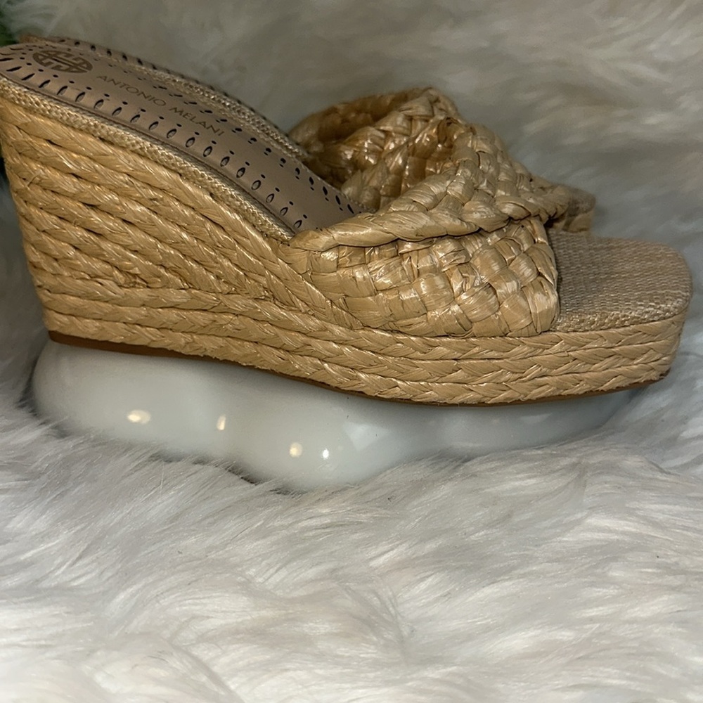Antonio Melani Women's Tan Woven Wedge Sandals - Picture 3 of 9